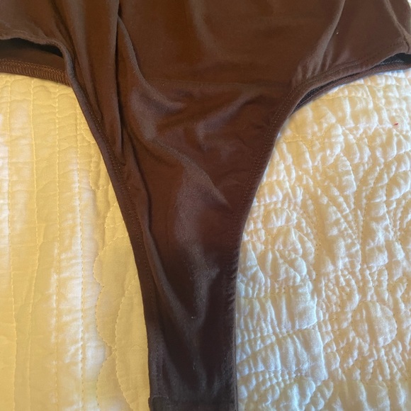 Superdown Storme Brown Bodysuit - Picture 10 of 10